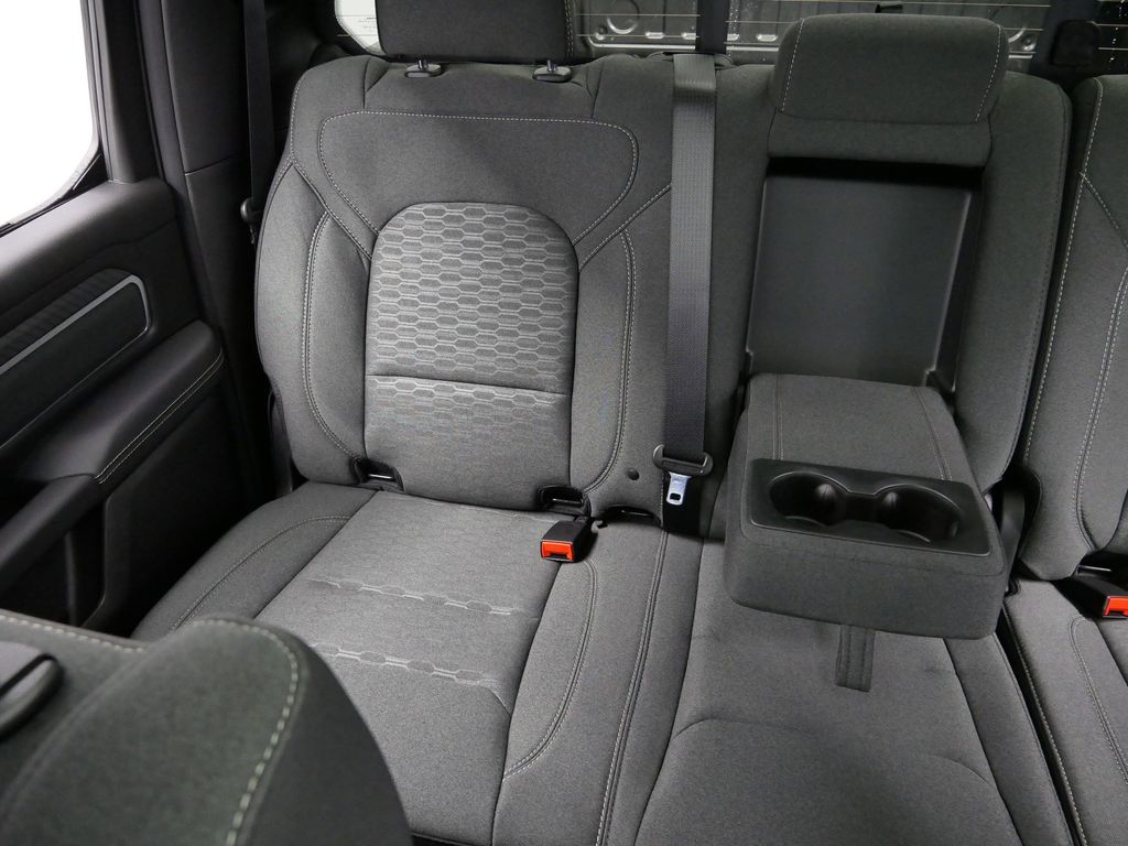 Thumbnail: 2026 RAM 1500 - 17