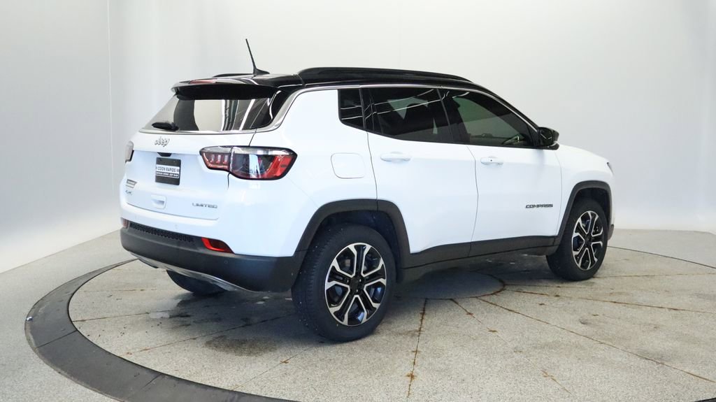 Thumbnail: 2023 Jeep Compass - 6