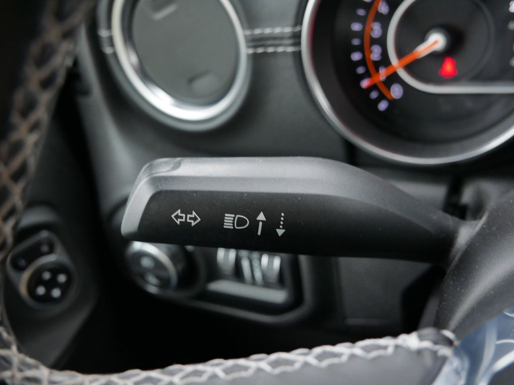 Thumbnail: 2021 Jeep Gladiator - 50