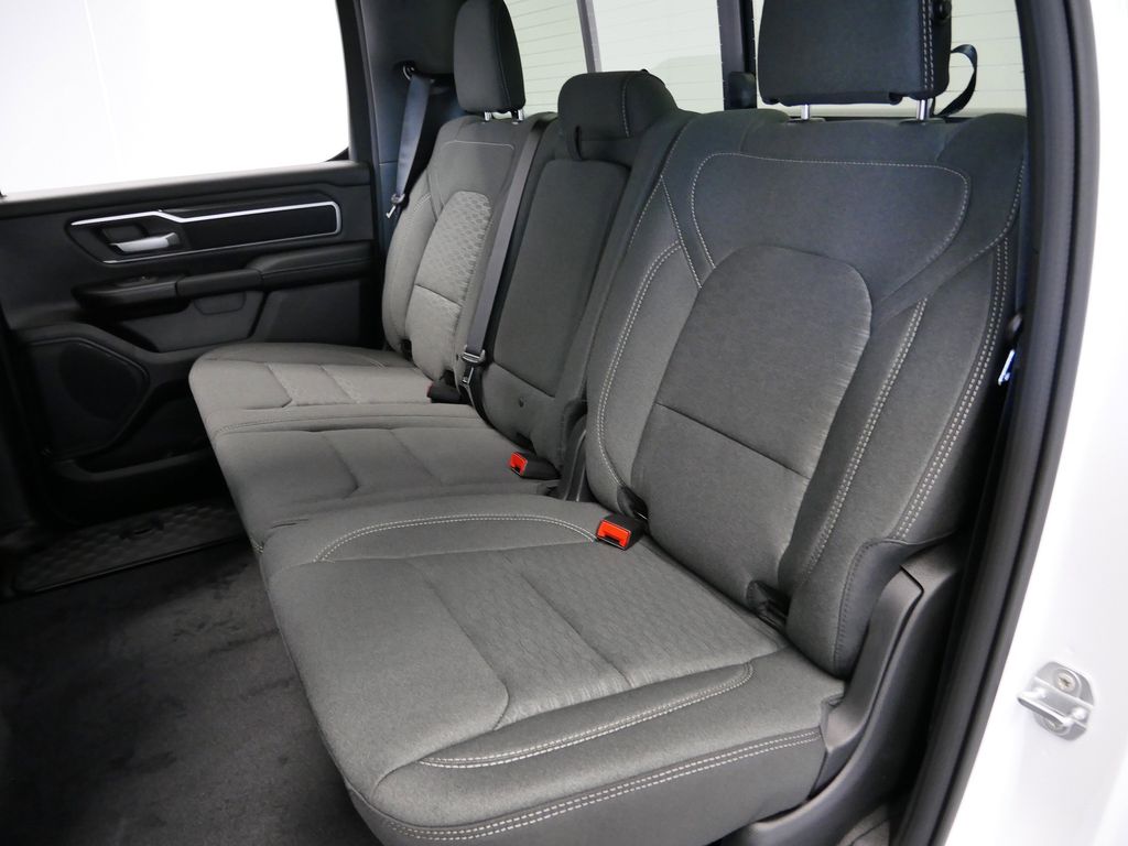 Thumbnail: 2026 RAM 1500 - 9