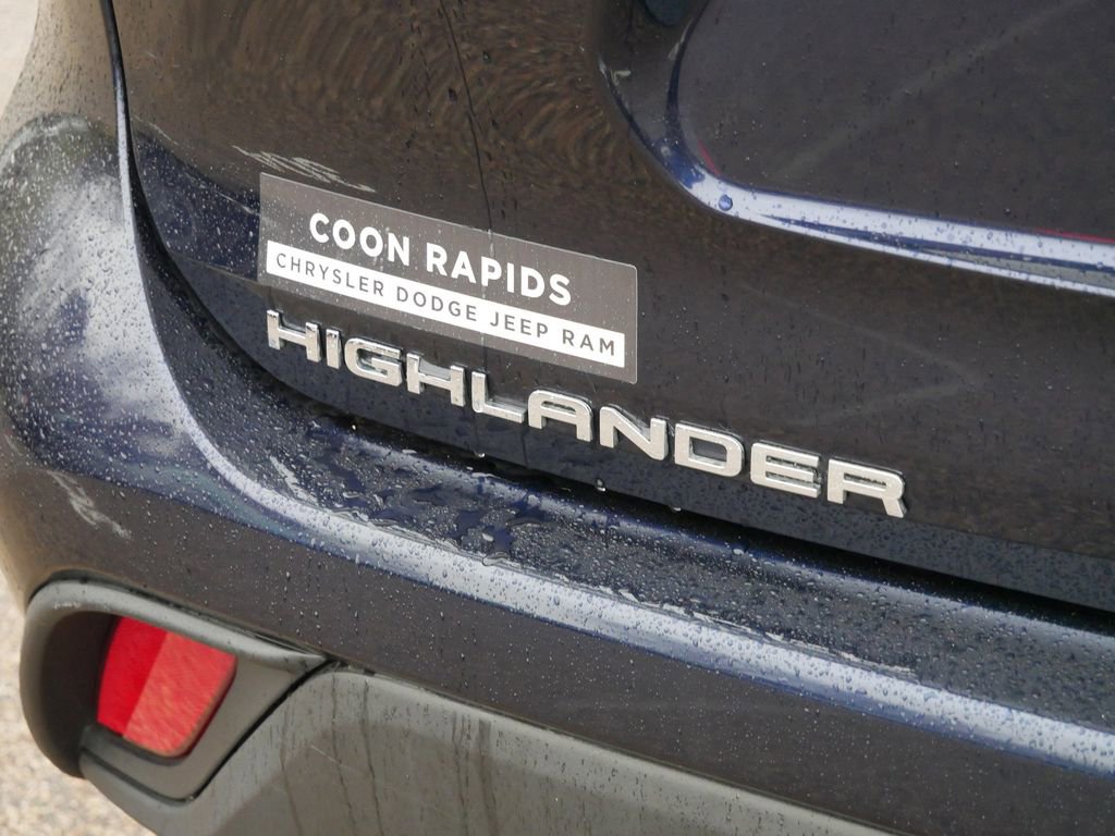 Thumbnail: 2021 Toyota Highlander - 14