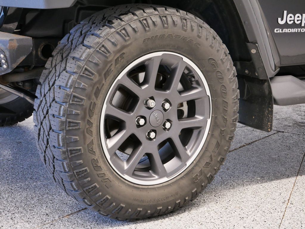 Thumbnail: 2020 Jeep Gladiator - 13