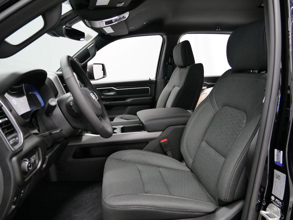 Thumbnail: 2026 RAM 1500 - 3