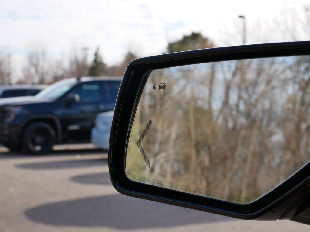 Thumbnail: 2020 Chevrolet Tahoe - 29