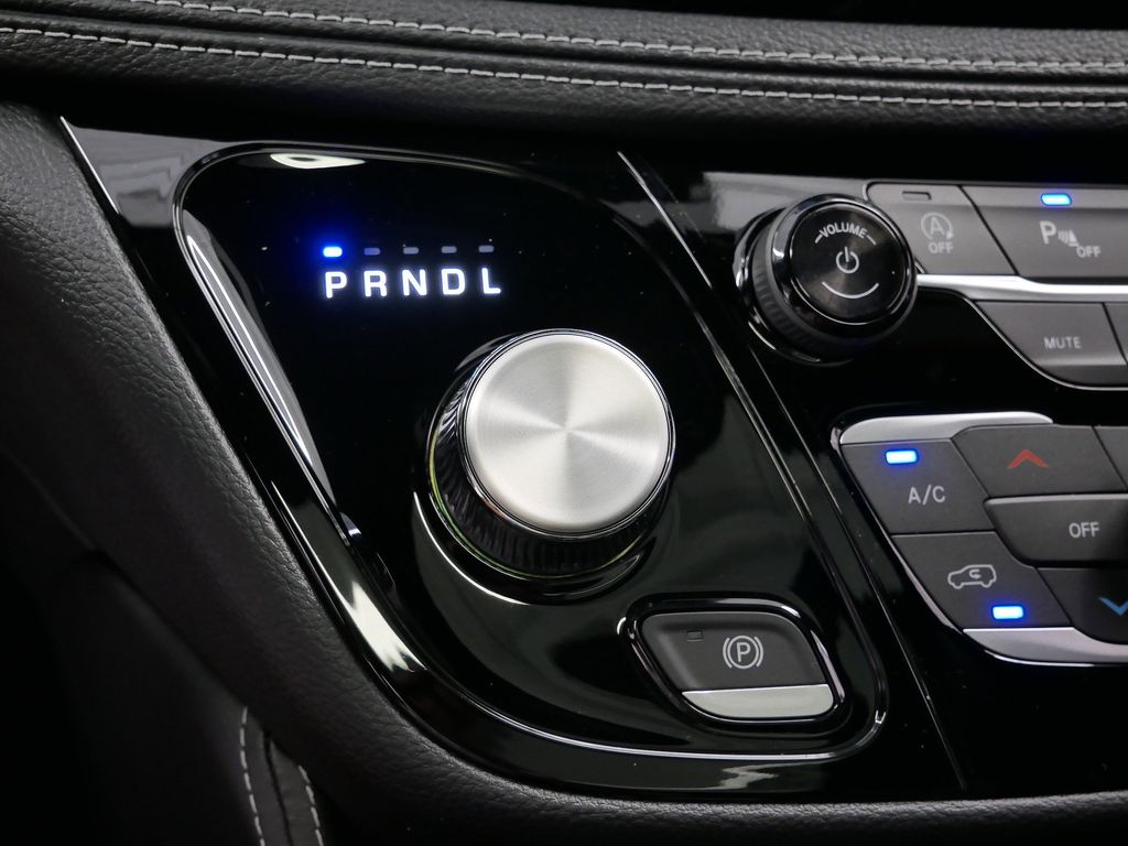 Thumbnail: 2026 Chrysler Pacifica - 35