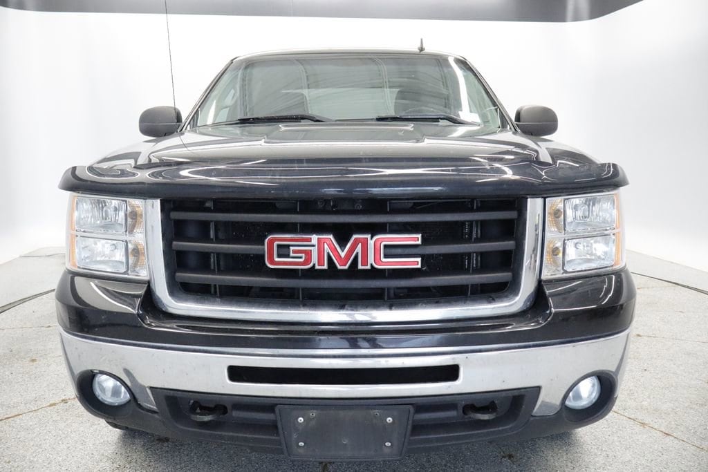 Thumbnail: 2011 GMC Sierra 1500 - 12