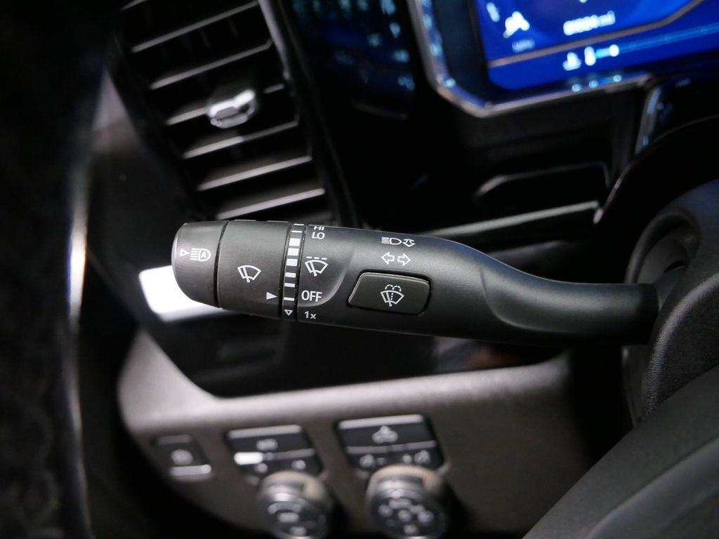 Thumbnail: 2022 Chevrolet Silverado 1500 - 23