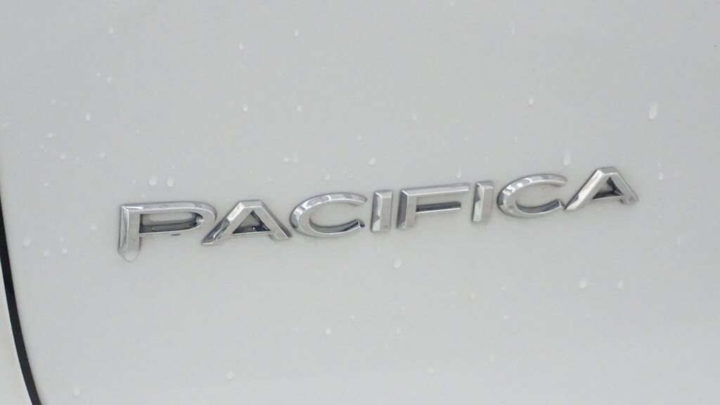 Thumbnail: 2024 Chrysler Pacifica - 17