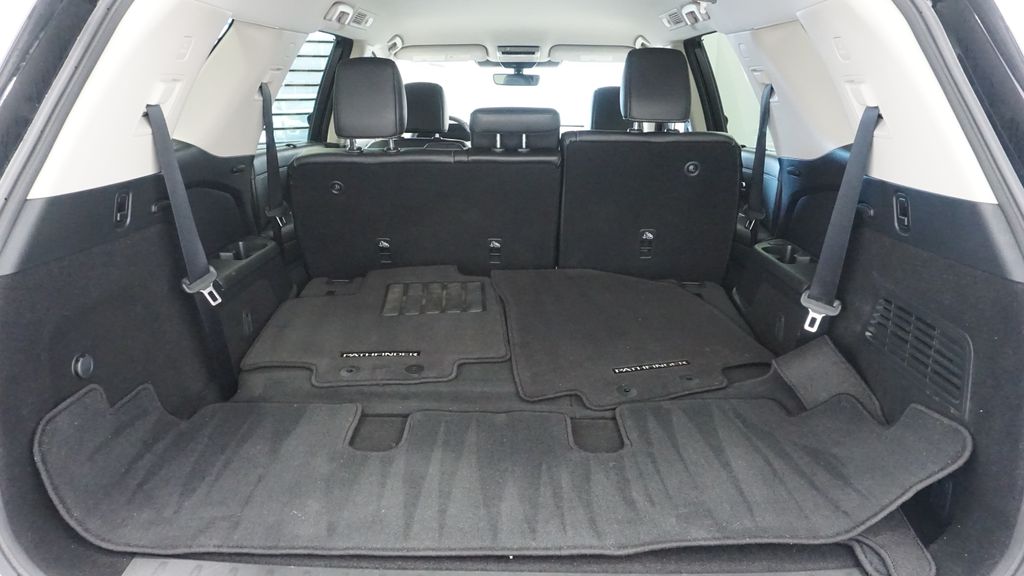 Thumbnail: 2023 Nissan Pathfinder - 24