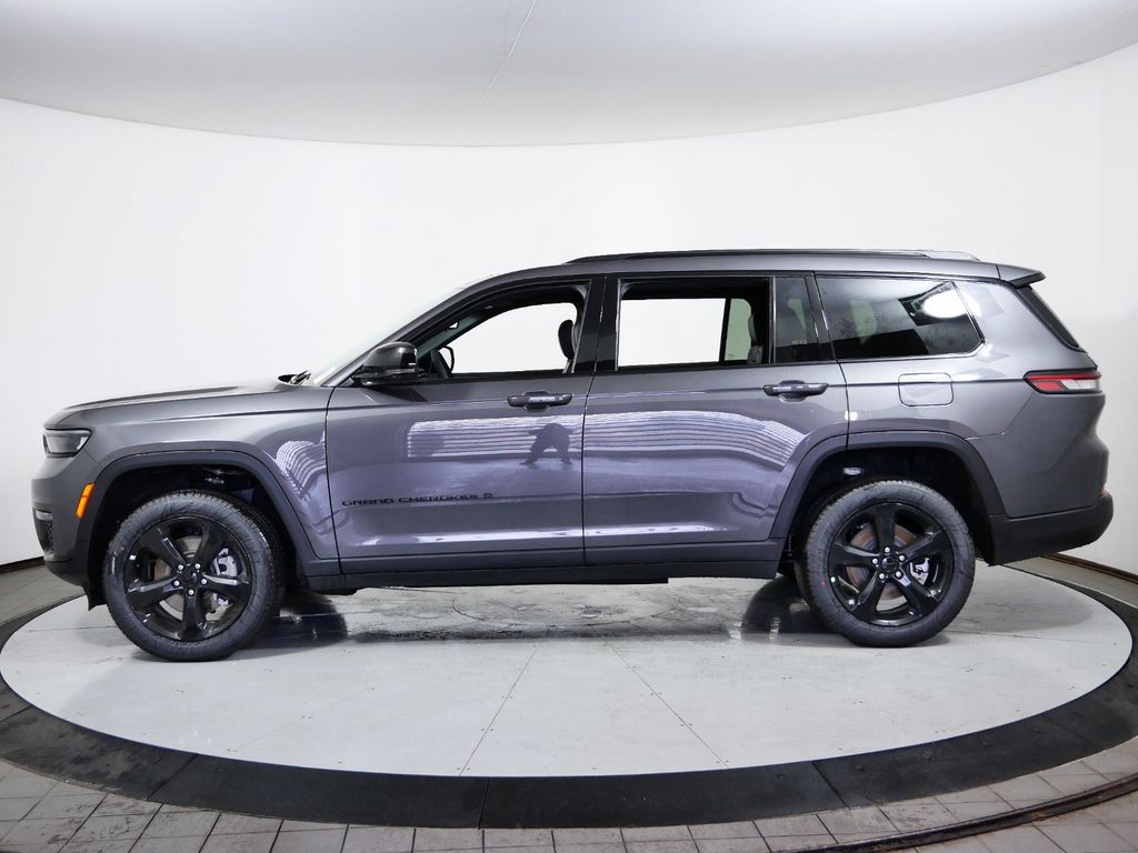 Thumbnail: 2025 Jeep Grand Cherokee L - 14