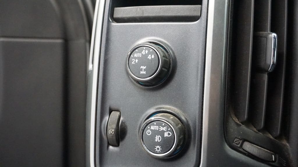 Thumbnail: 2014 Chevrolet Silverado 1500 - 30