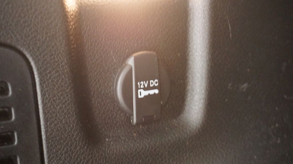 Thumbnail: 2017 Jeep Renegade - 21