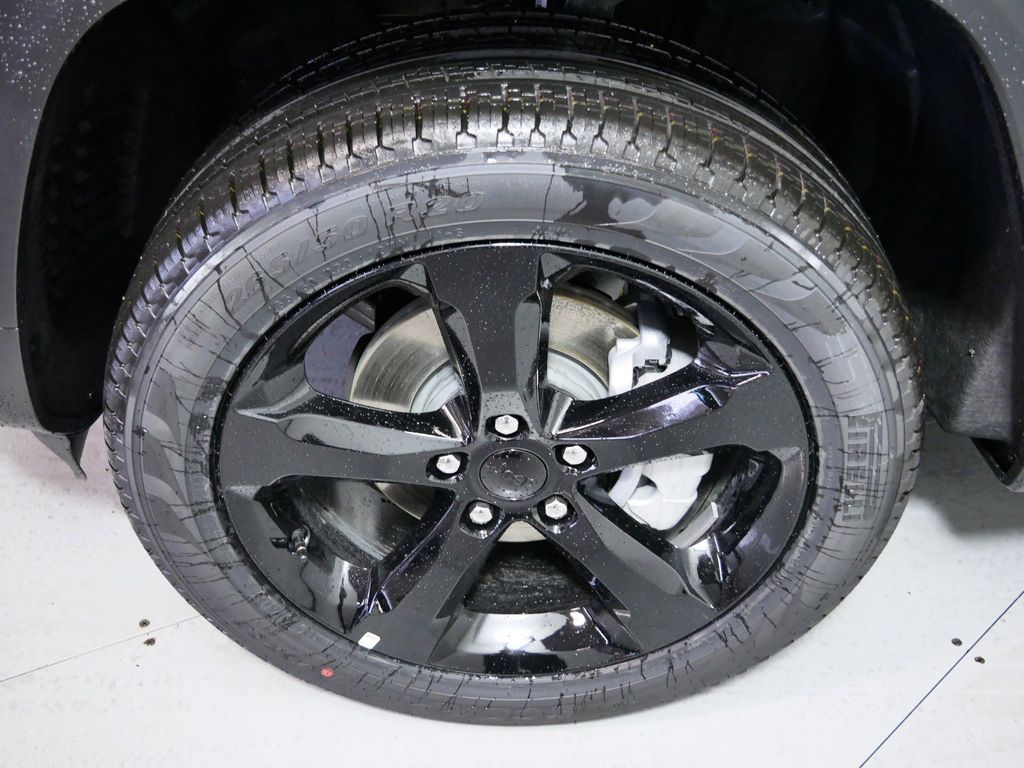 Thumbnail: 2024 Jeep Grand Cherokee - 22