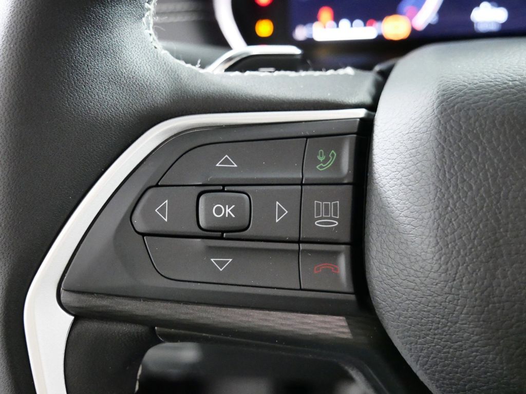 2024 Jeep Grand Cherokee Altitude 39