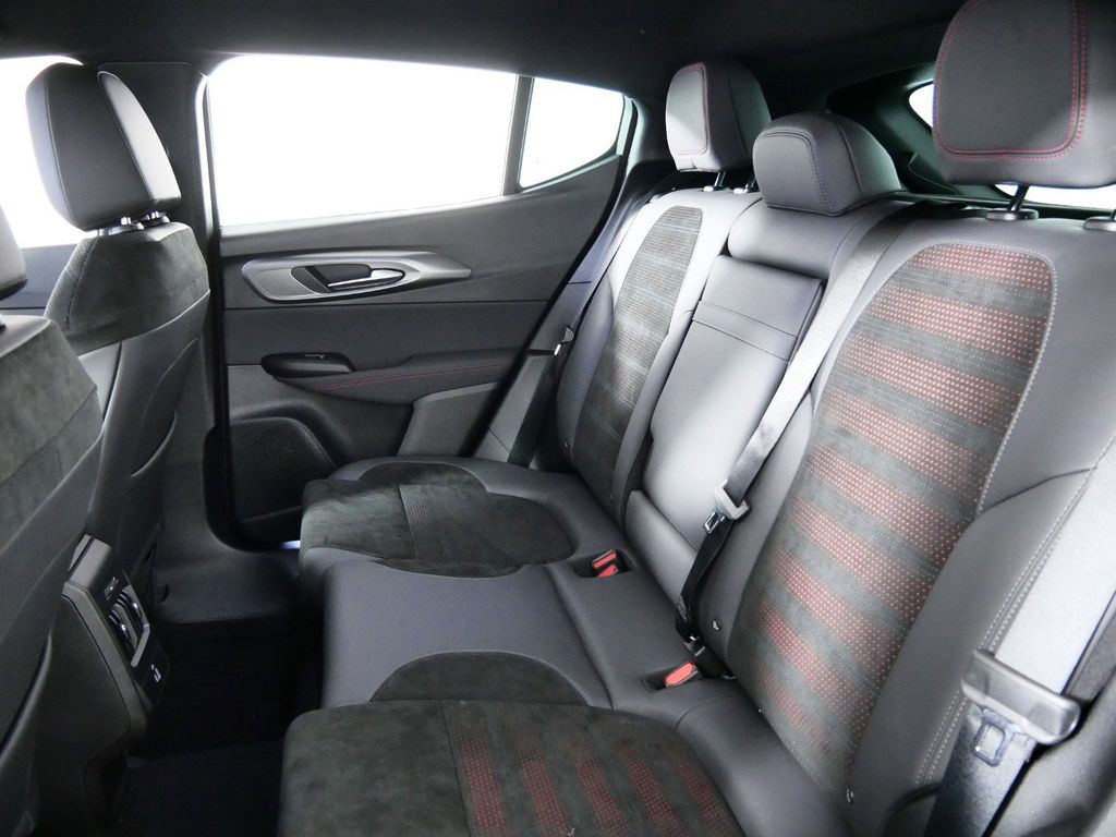 Thumbnail: 2024 Dodge Hornet - 31