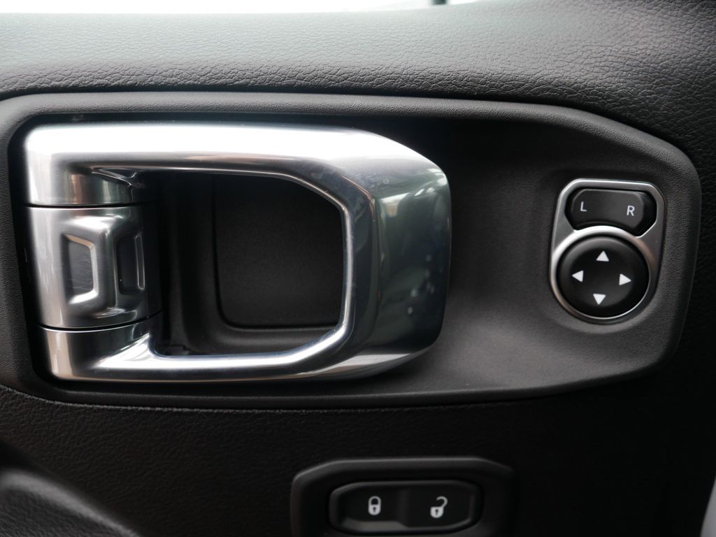 2025 Jeep Wrangler Sport S 31