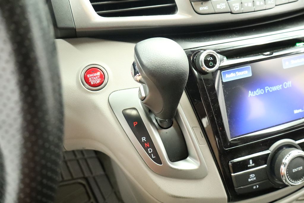 Thumbnail: 2015 Honda Odyssey - 33