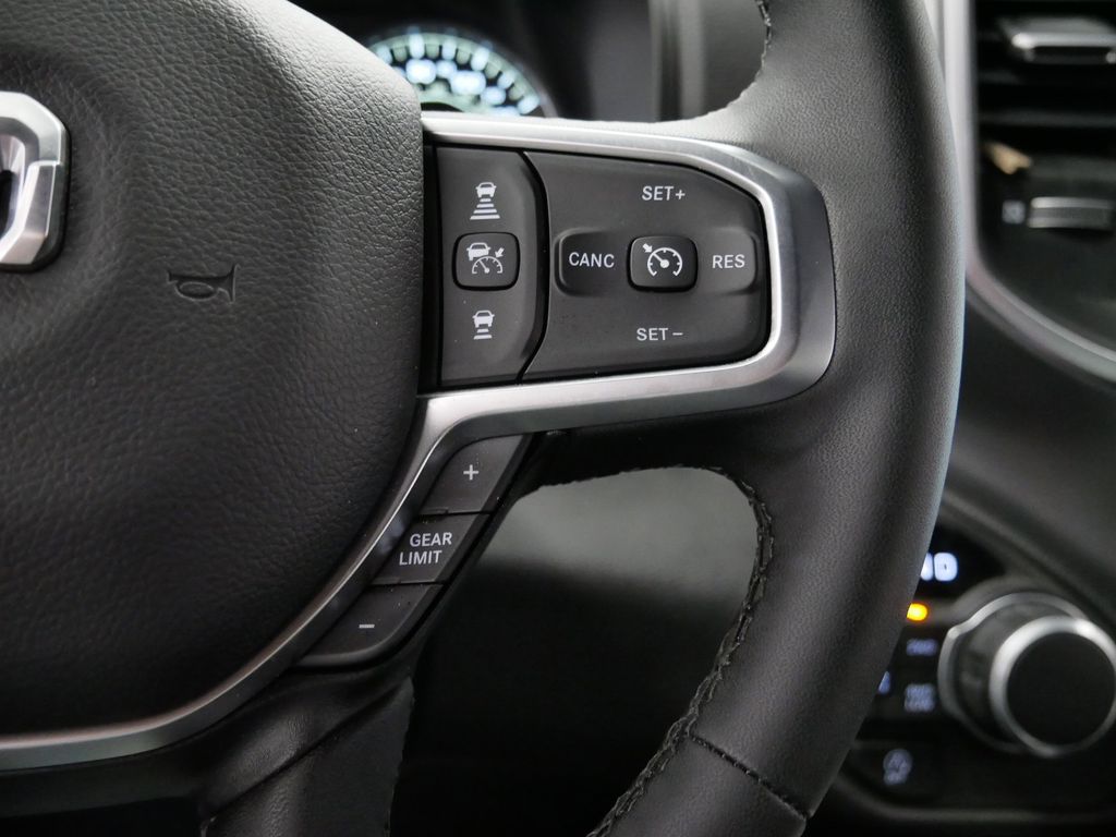 Thumbnail: 2025 RAM 1500 - 23