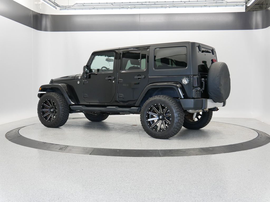 Thumbnail: 2015 Jeep Wrangler - 3