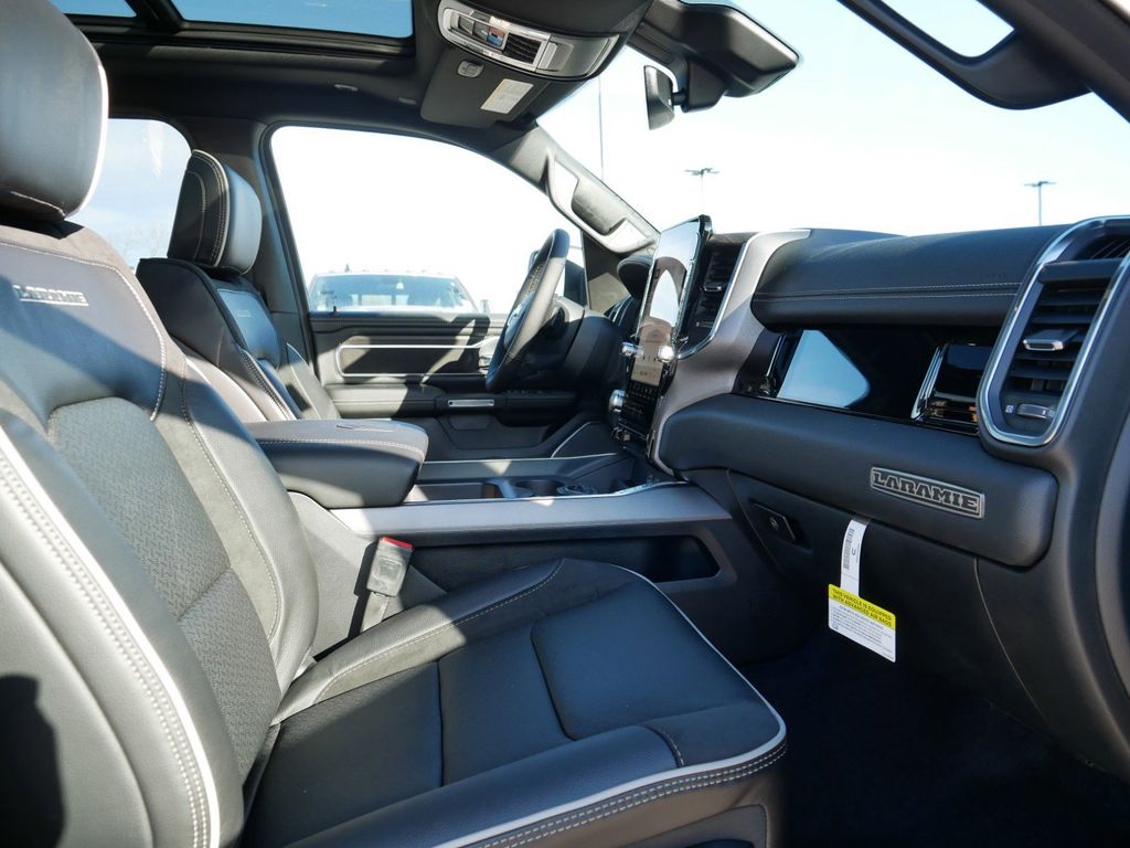 2025 RAM 1500 Laramie 25