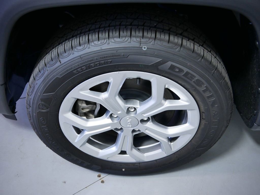 Thumbnail: 2024 Jeep Compass - 21