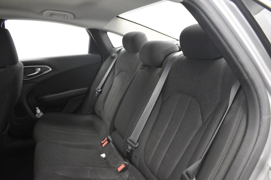 Thumbnail: 2015 Chrysler 200 - 11