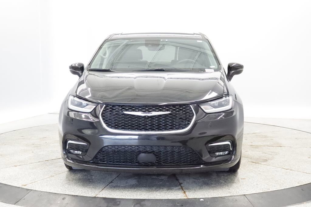 Thumbnail: 2023 Chrysler Pacifica - 11