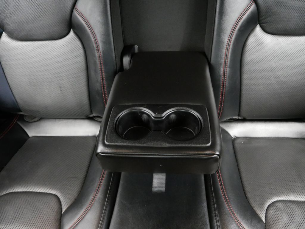 Thumbnail: 2022 Jeep Cherokee - 21