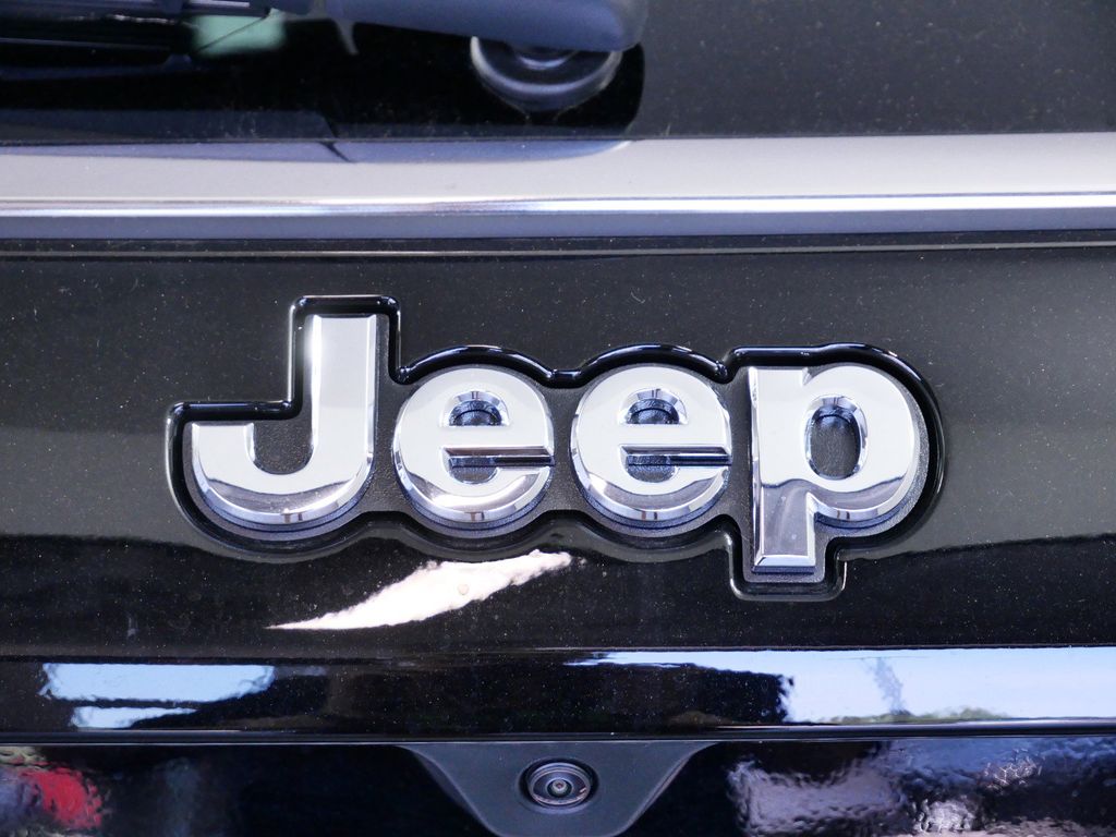 Thumbnail: 2024 Jeep Compass - 10