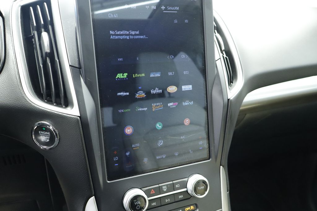 Thumbnail: 2023 Ford Edge - 31