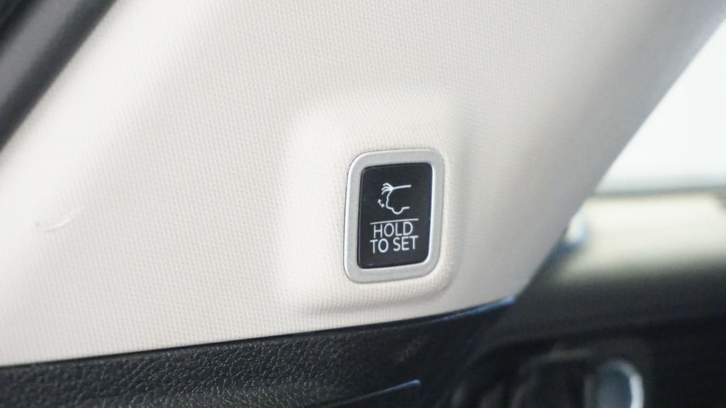 Thumbnail: 2023 Jeep Grand Cherokee - 21