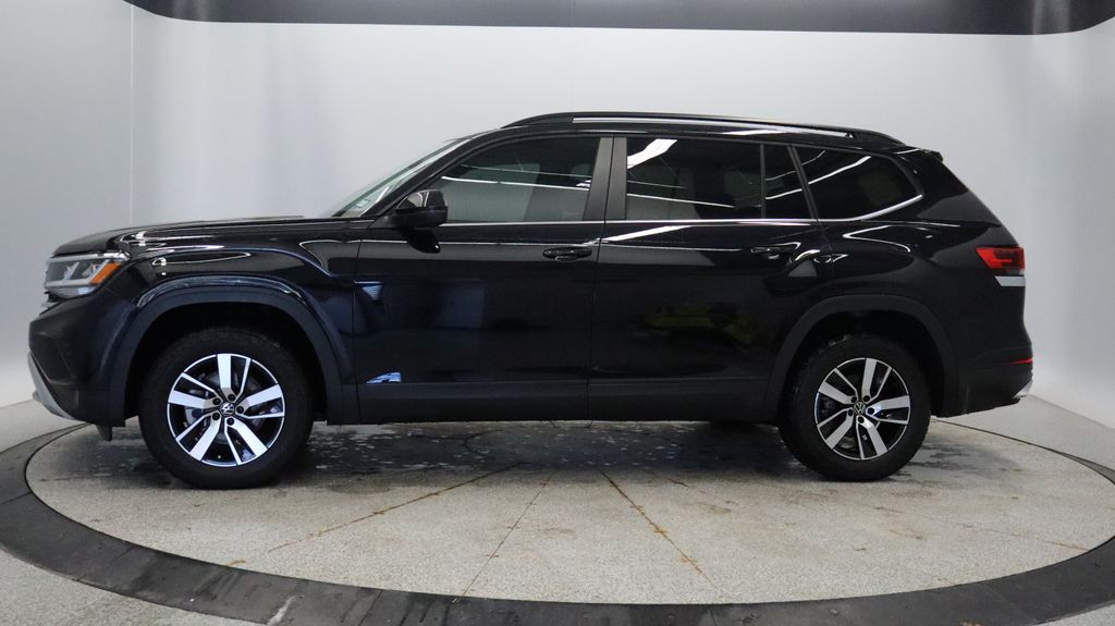 Thumbnail: 2022 Volkswagen Atlas - 2