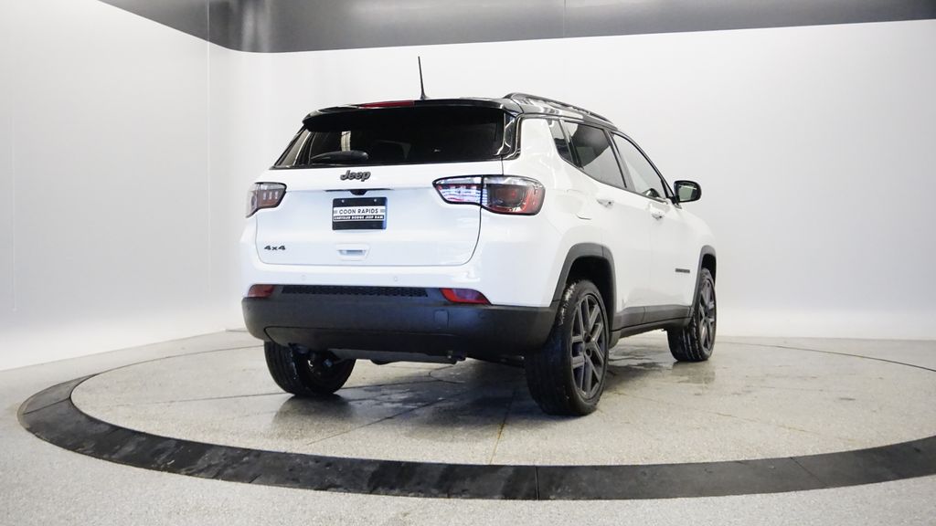 Thumbnail: 2026 Jeep Compass - 9