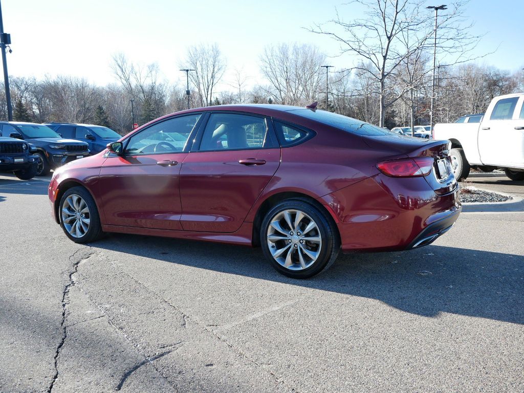 2015 Chrysler 200 S 45