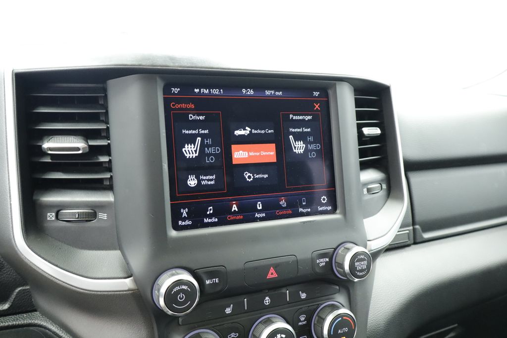 Thumbnail: 2020 RAM 1500 - 32