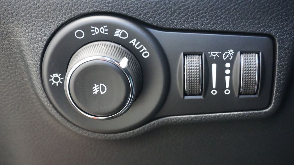 Thumbnail: 2026 Jeep Compass - 35