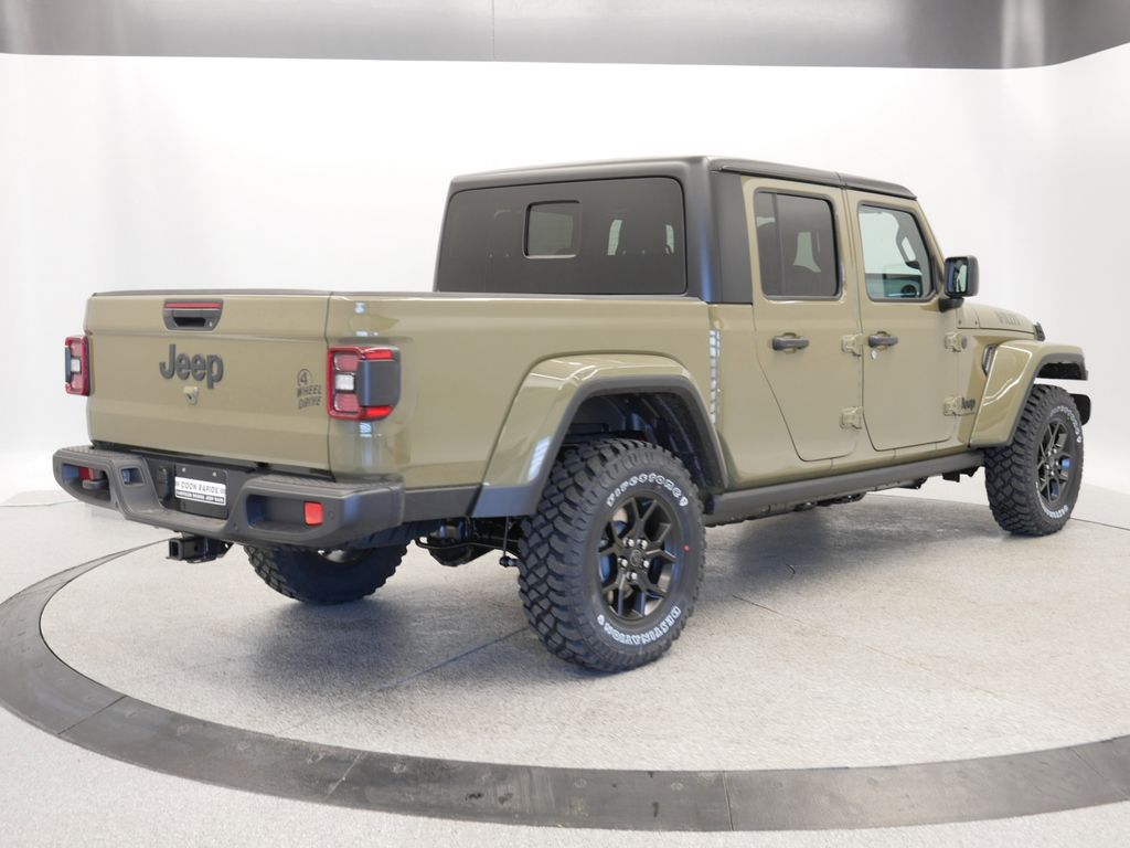 Thumbnail: 2025 Jeep Gladiator - 10
