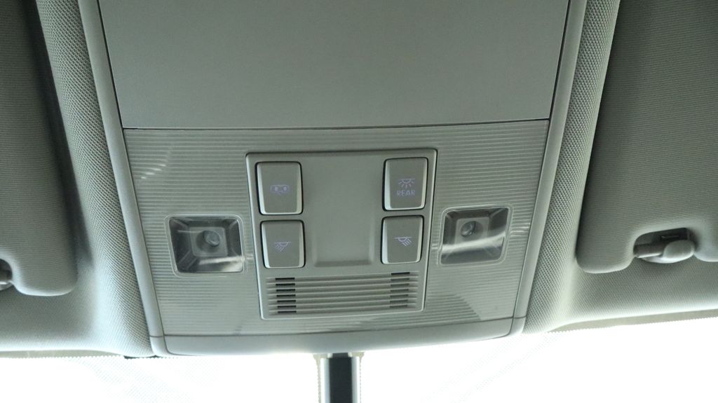 Thumbnail: 2022 Volkswagen Atlas - 38