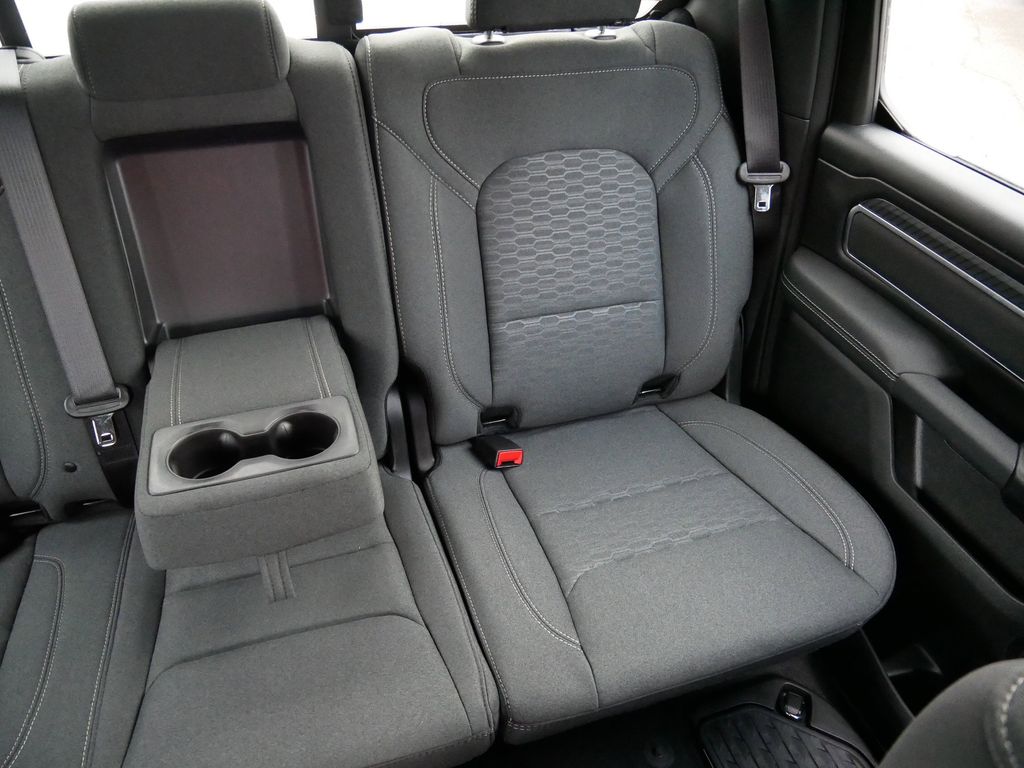 Thumbnail: 2026 RAM 1500 - 20