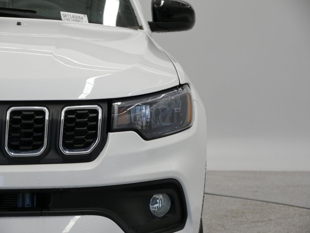 Thumbnail: 2024 Jeep Compass - 44