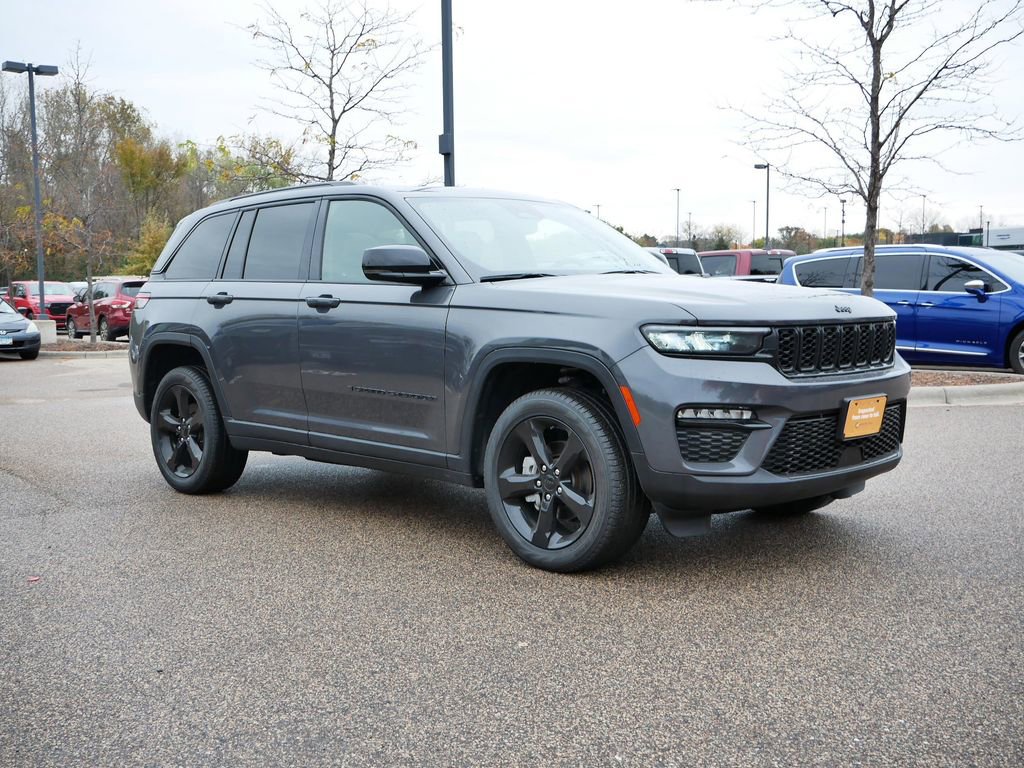 Thumbnail: 2024 Jeep Grand Cherokee - 9