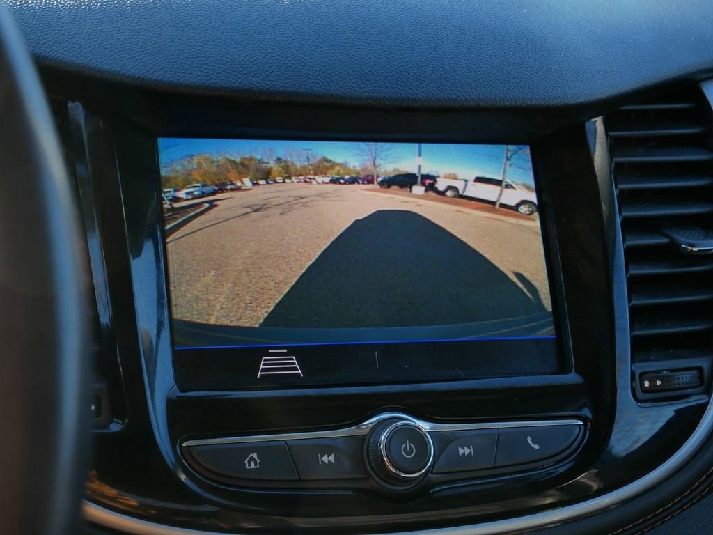 Thumbnail: 2022 Chevrolet Trax - 28