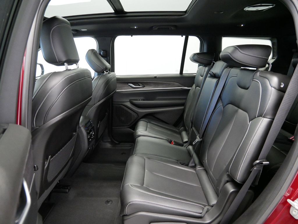 Thumbnail: 2025 Jeep Grand Cherokee L - 26