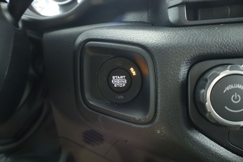 Thumbnail: 2026 Jeep Wrangler - 36