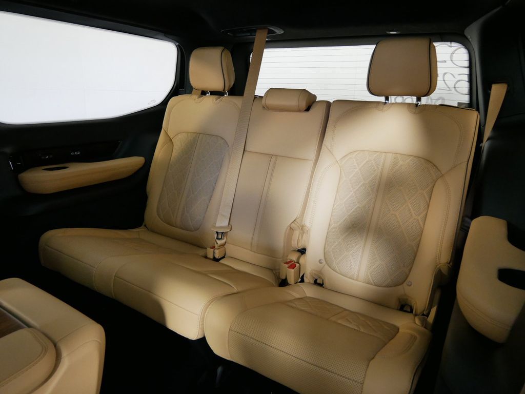 Thumbnail: 2023 Jeep Grand Wagoneer - 8