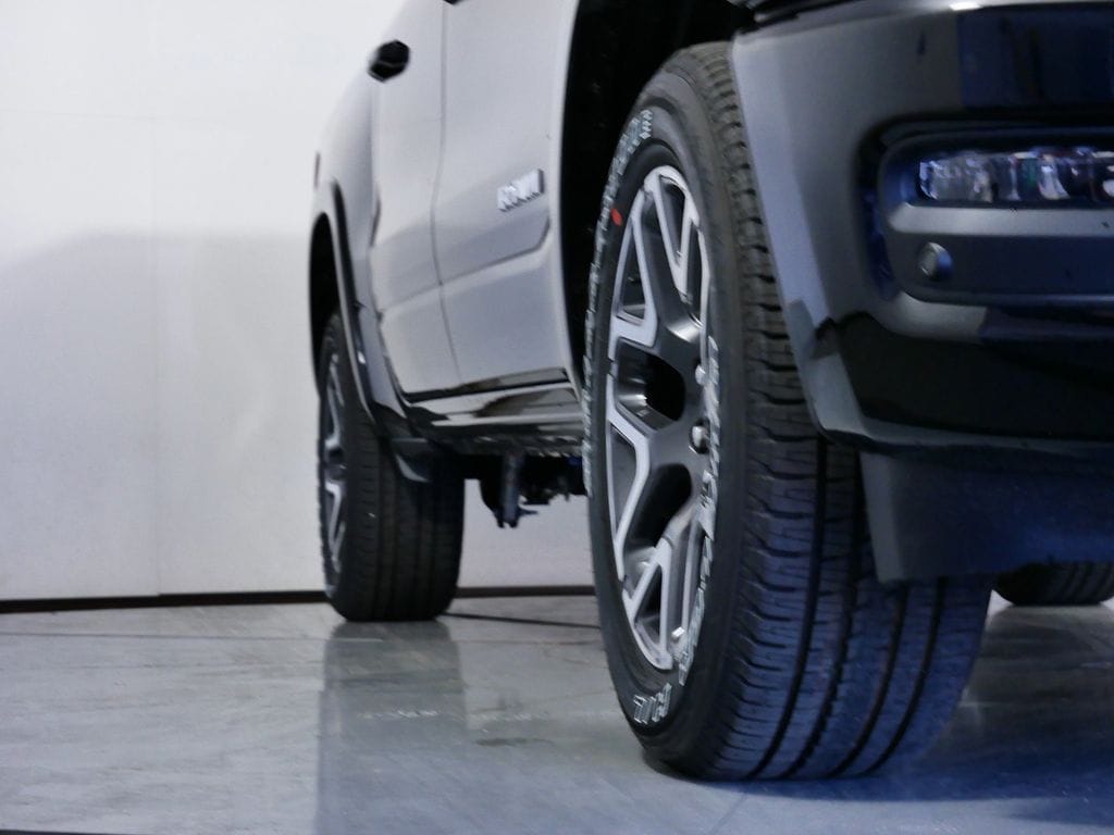 Thumbnail: 2025 RAM 1500 - 8