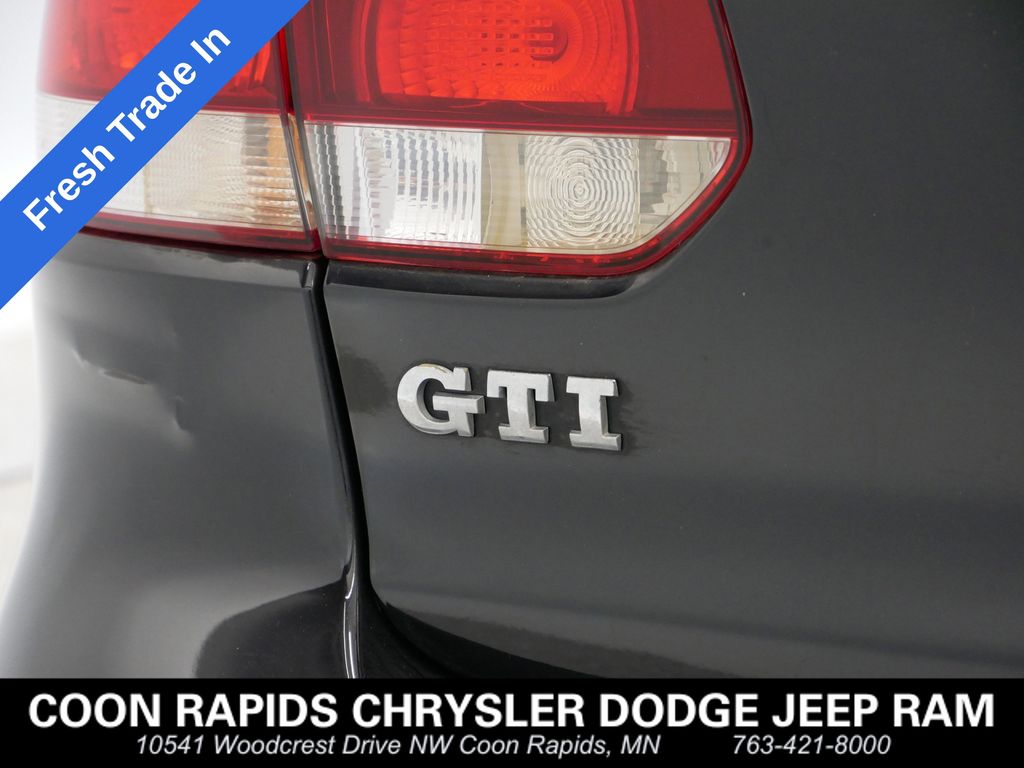 Thumbnail: 2012 Volkswagen Golf - 1
