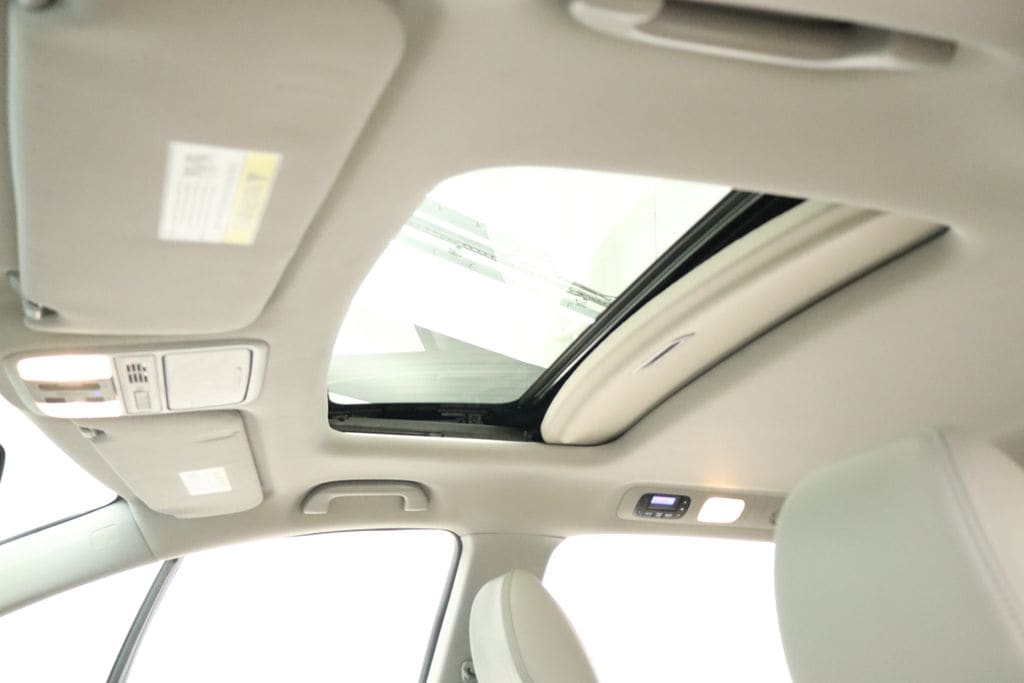 Thumbnail: 2015 Honda Odyssey - 39