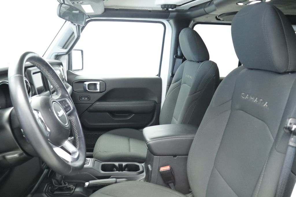 Thumbnail: 2021 Jeep Wrangler - 25