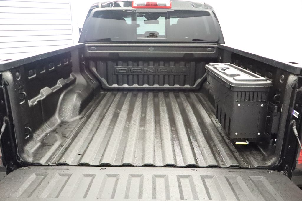 Thumbnail: 2023 GMC Canyon - 21